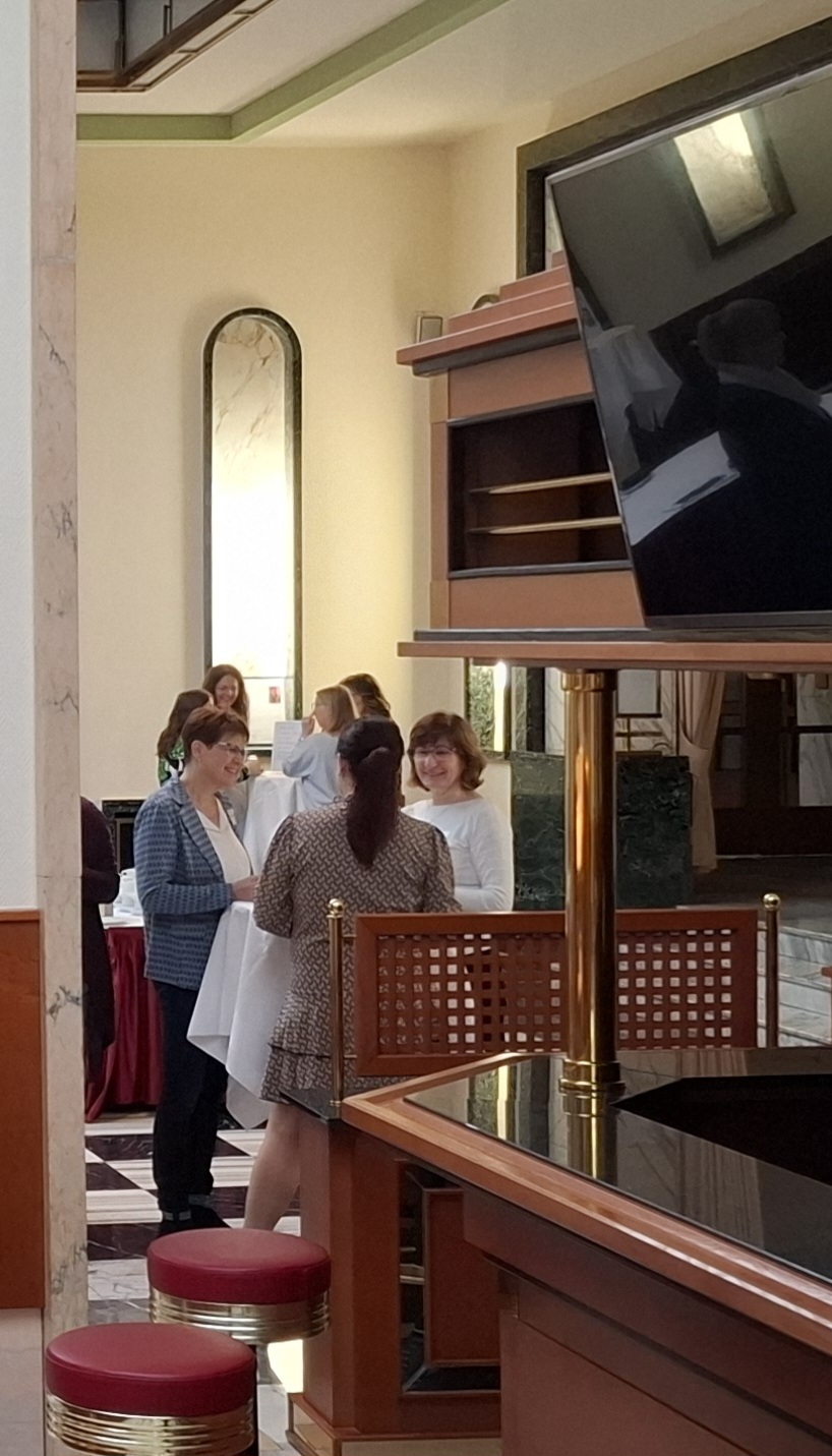 Sekretärinnen im Gespräch